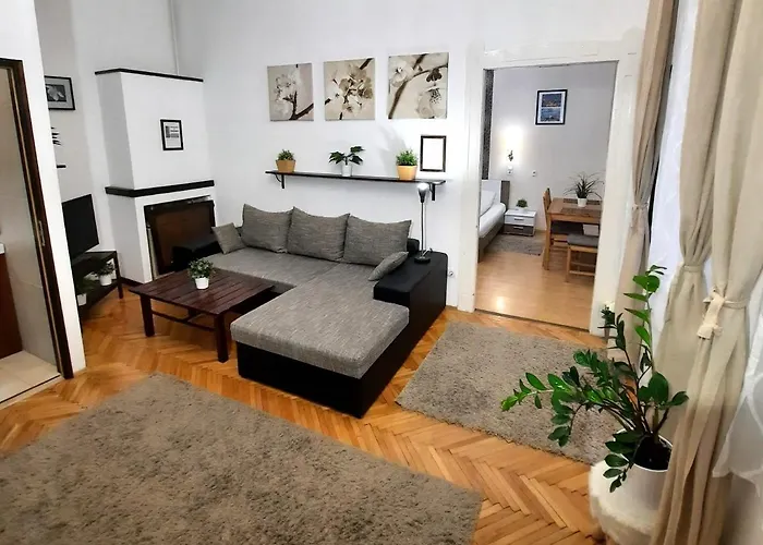 Central Gold Apartment