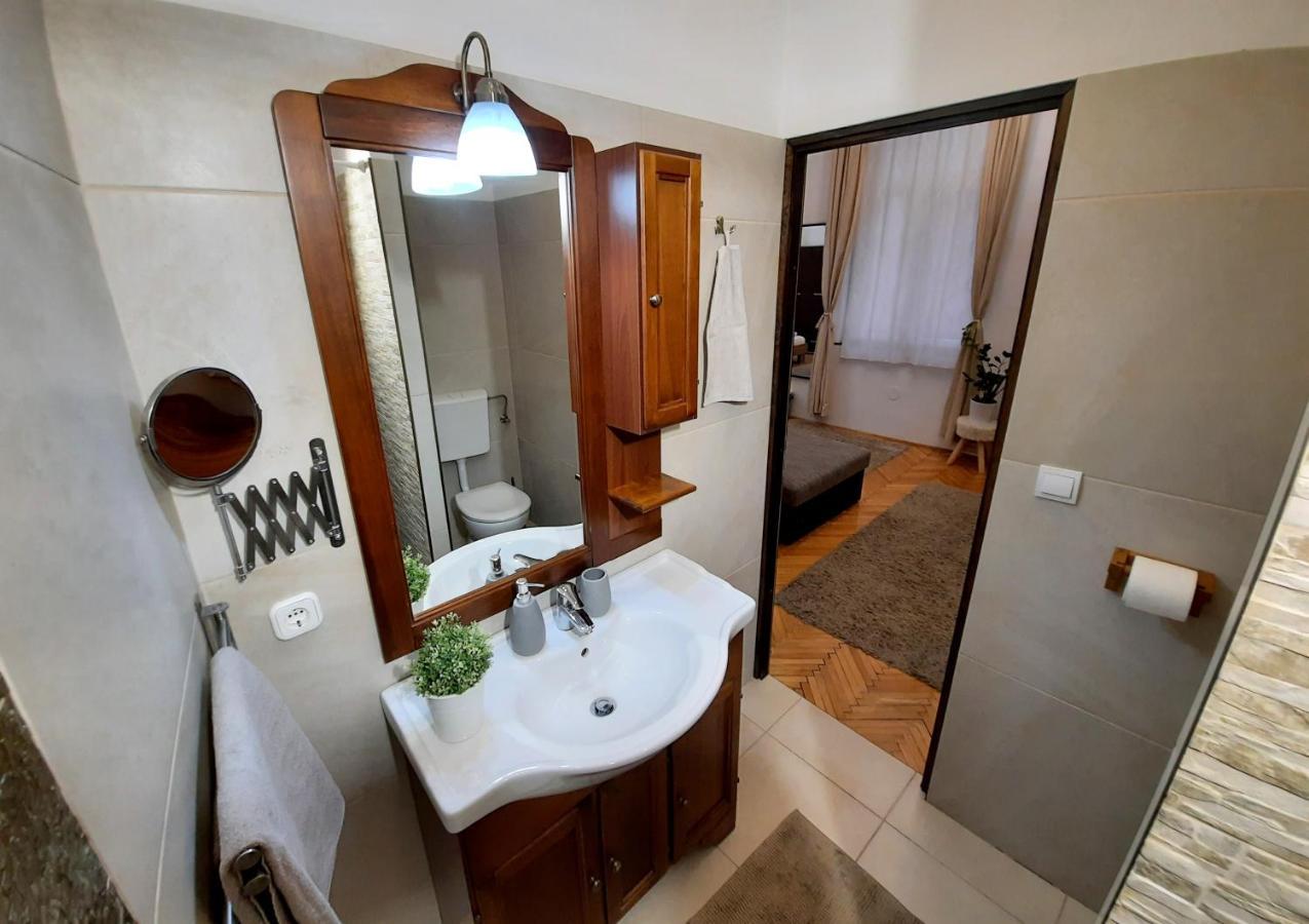 Gold Apartament *